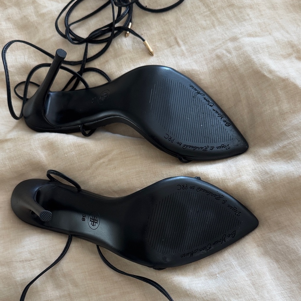 FEMME LA Chic Black Lace-Up Heels - Picture 6 of 7